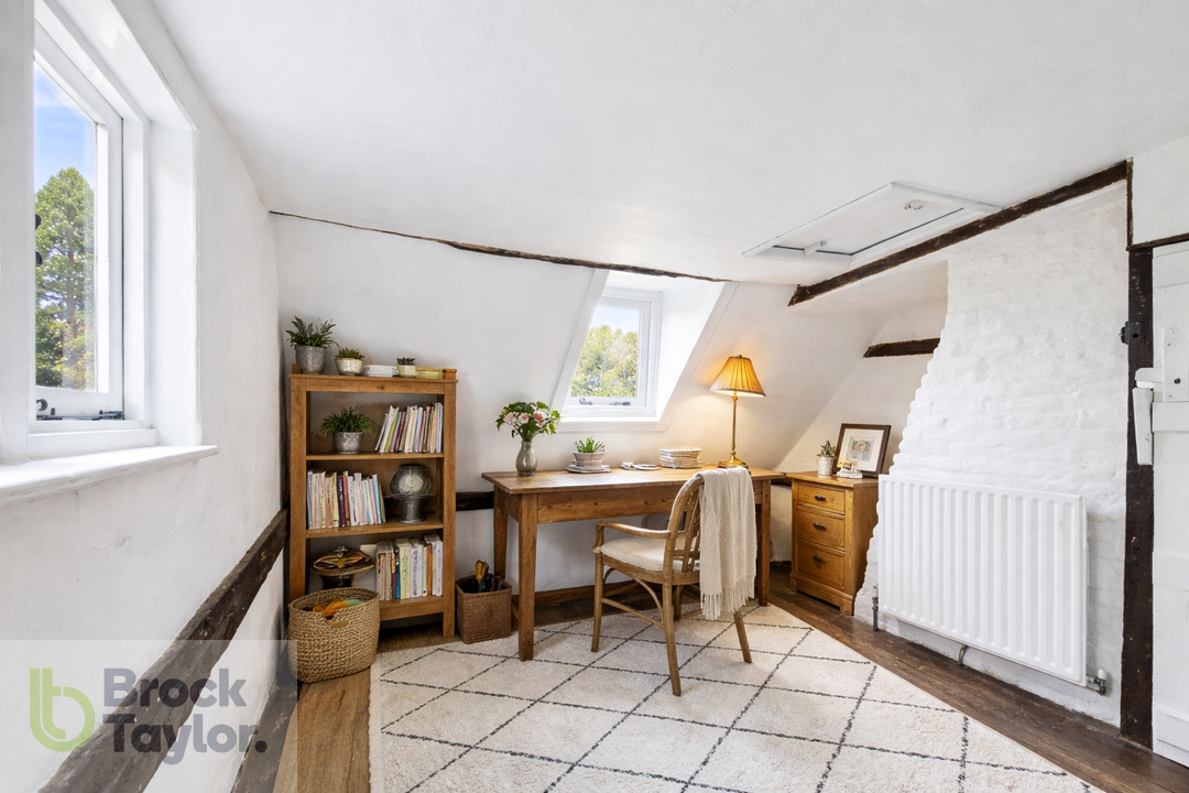 2 bed terraced house for sale in South Street, Cuckfield - Property Image 5