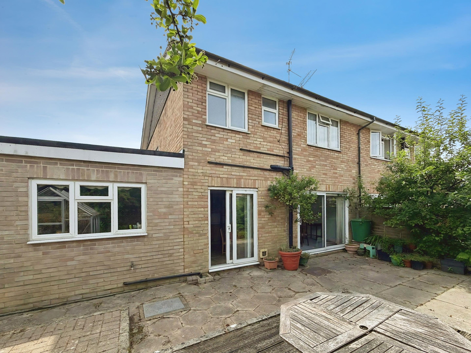 3 bed semi-detached house for sale in Woodland Way, Horsham, RH13 6AH  - Property Image 21