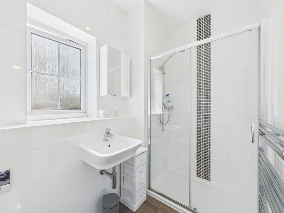 3 bed detached house for sale in Rushy Field, Faygate - Property Image 14