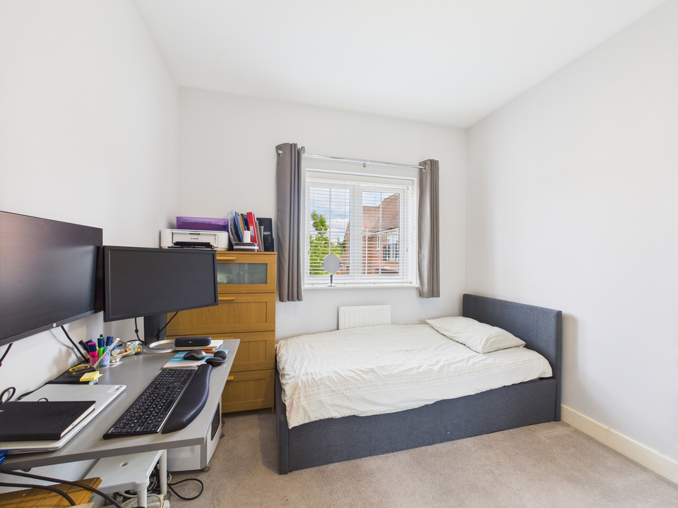 3 bed detached house for sale in Rushy Field, Faygate - Property Image 16