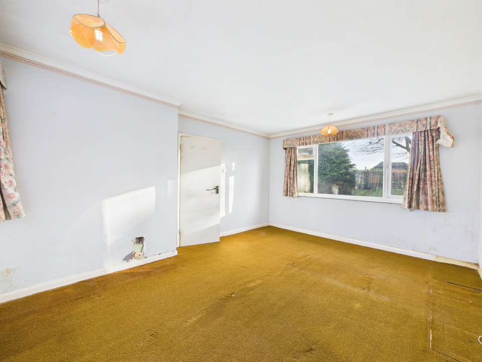 3 bed detached house for sale in Pollards Drive, Horsham - Property Image 8