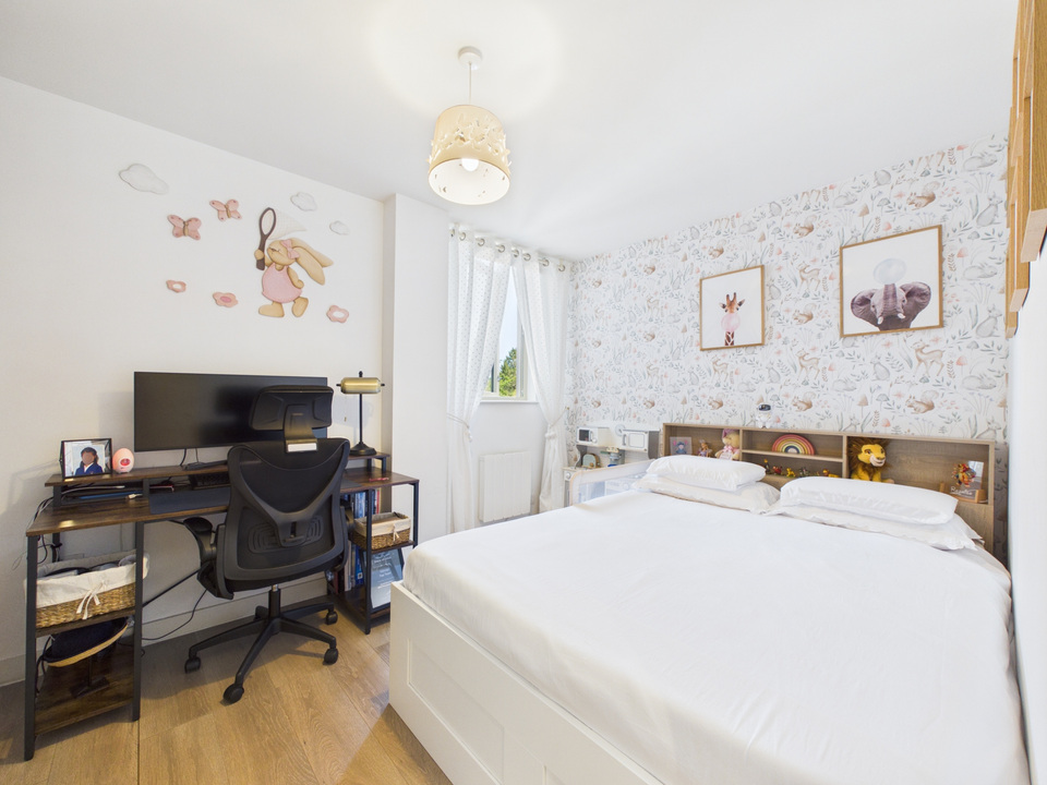 2 bed apartment for sale in 17 Prewetts Mill Apartments, Mill Bay Lane, Horsham, West Sussex  - Property Image 6