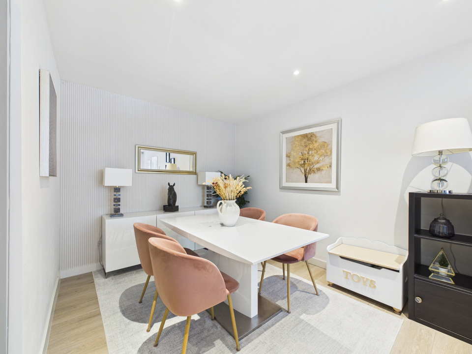 2 bed apartment for sale in 17 Prewetts Mill Apartments, Mill Bay Lane, Horsham, West Sussex  - Property Image 13