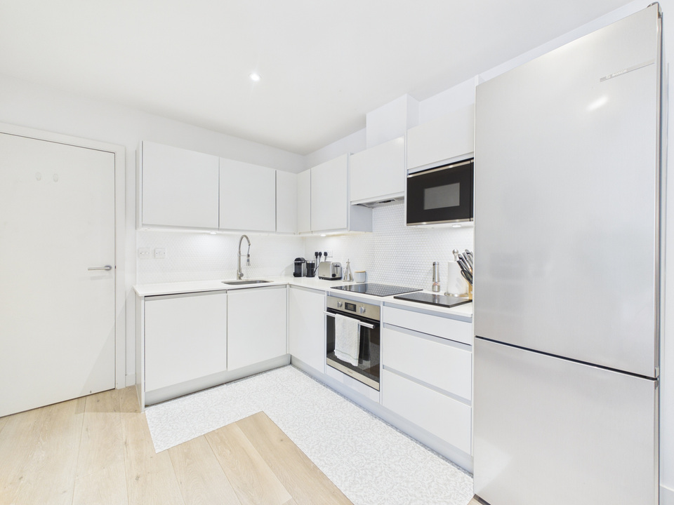 2 bed apartment for sale in 17 Prewetts Mill Apartments, Mill Bay Lane, Horsham, West Sussex  - Property Image 12