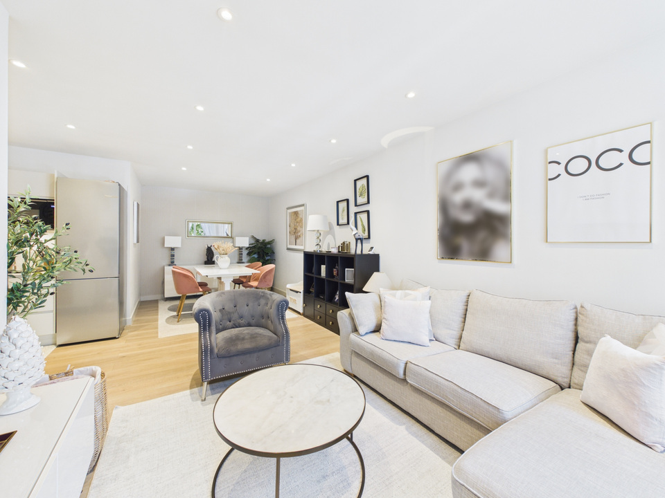 2 bed apartment for sale in 17 Prewetts Mill Apartments, Mill Bay Lane, Horsham, West Sussex  - Property Image 11
