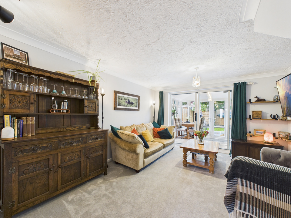 2 bed semi-detached house for sale in Crockhurst, Southwater - Property Image 8