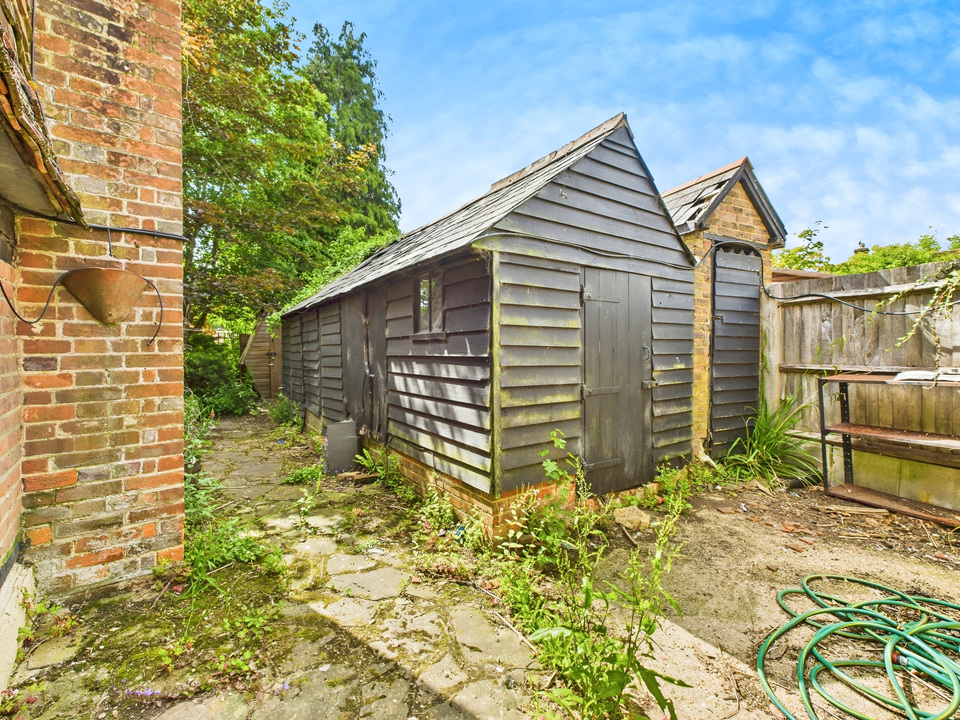 2 bed detached house for sale in Wickhurst Lane, Broadbridge Heath  - Property Image 8
