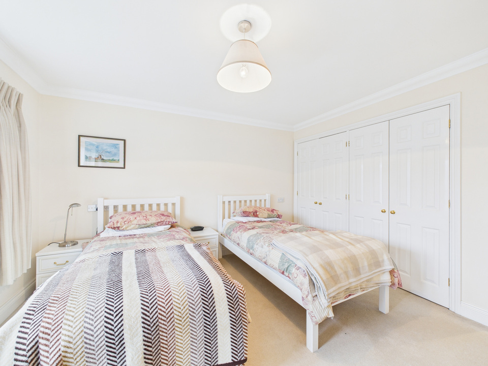 2 bed terraced house for sale in Bluecoat Pond, Christs Hospital, Horsham, West Sussex - Property Image 19