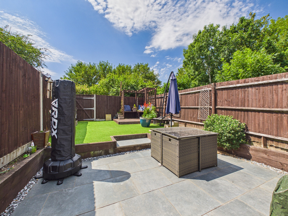 Terraced house for sale in Blenheim Road, Horsham, West Sussex  - Property Image 6
