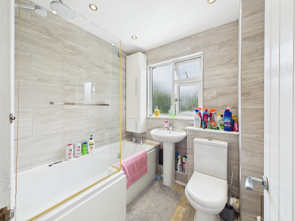 Terraced house for sale in Blenheim Road, Horsham, West Sussex  - Property Image 8