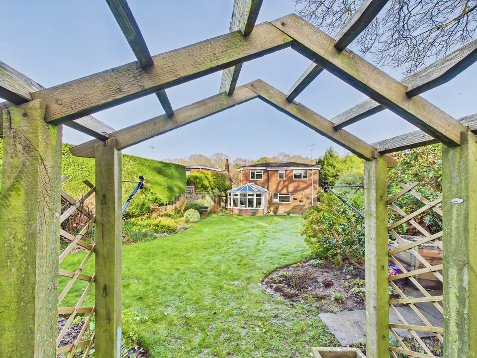 5 bed detached house for sale in Forestfield, Horsham, West Sussex  - Property Image 23