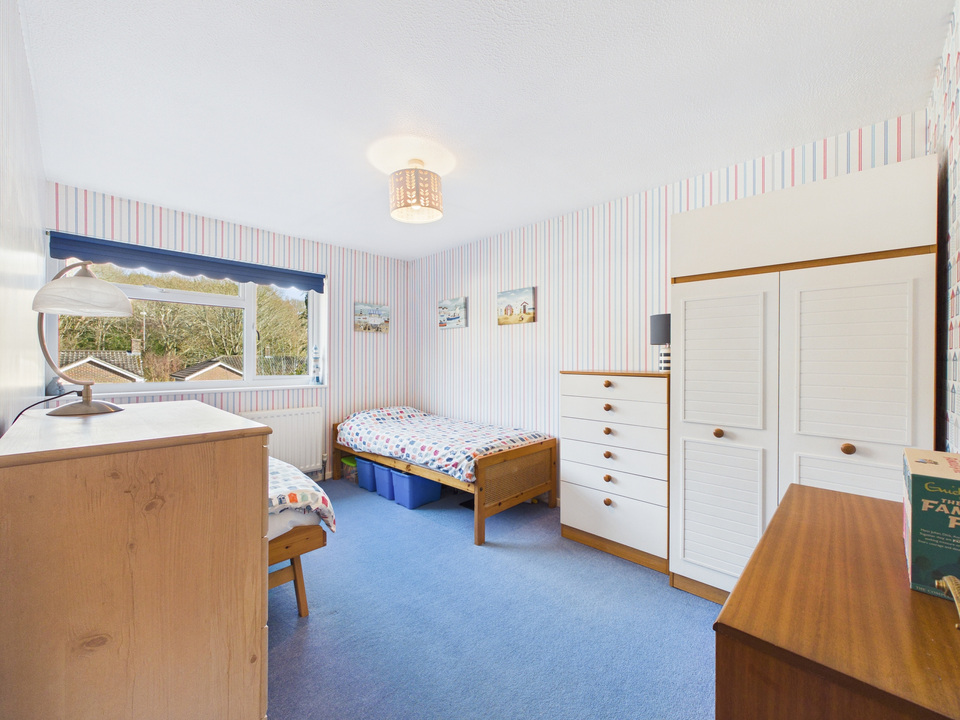 5 bed detached house for sale in Forestfield, Horsham, West Sussex  - Property Image 20