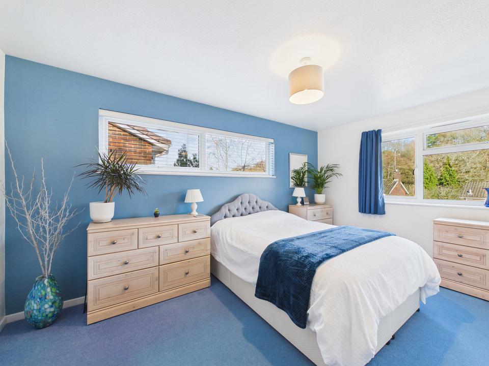 5 bed detached house for sale in Forestfield, Horsham, West Sussex  - Property Image 5