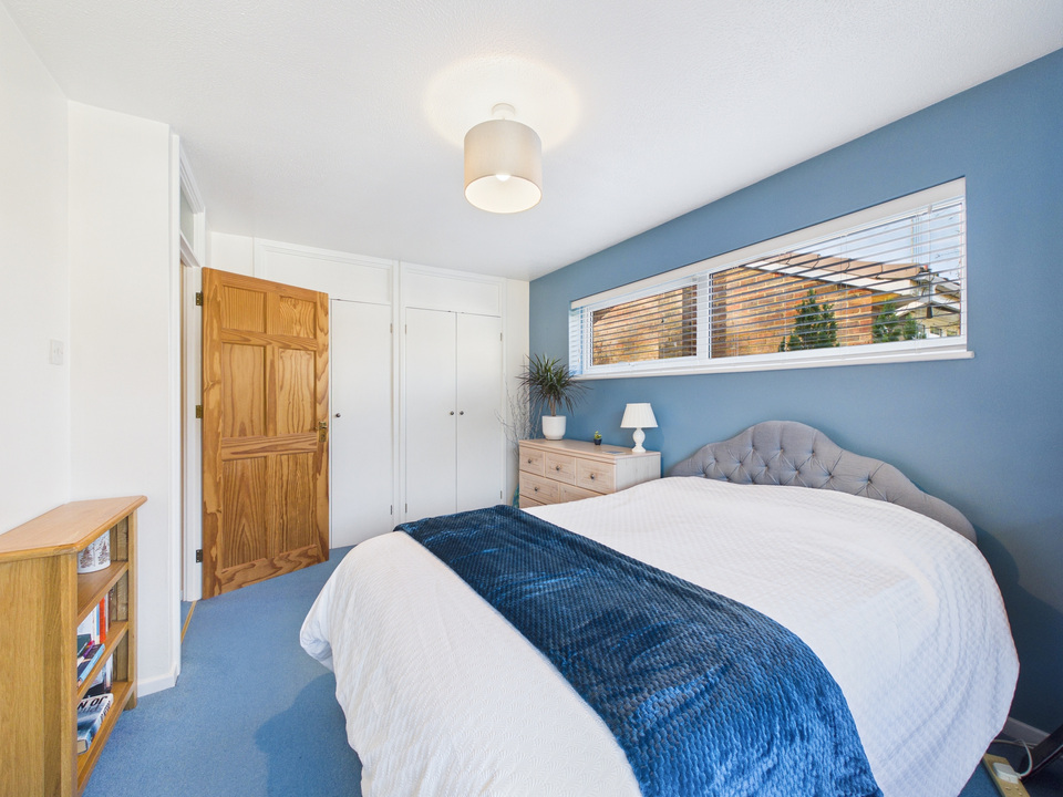 5 bed detached house for sale in Forestfield, Horsham, West Sussex  - Property Image 17