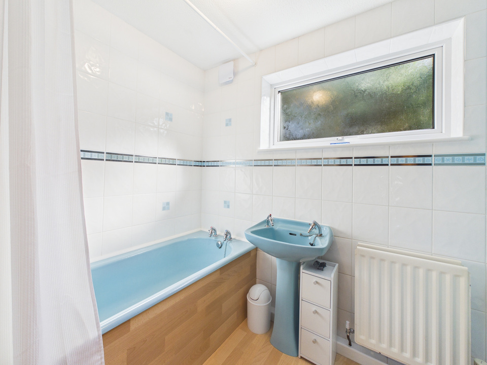 5 bed detached house for sale in Forestfield, Horsham, West Sussex  - Property Image 16