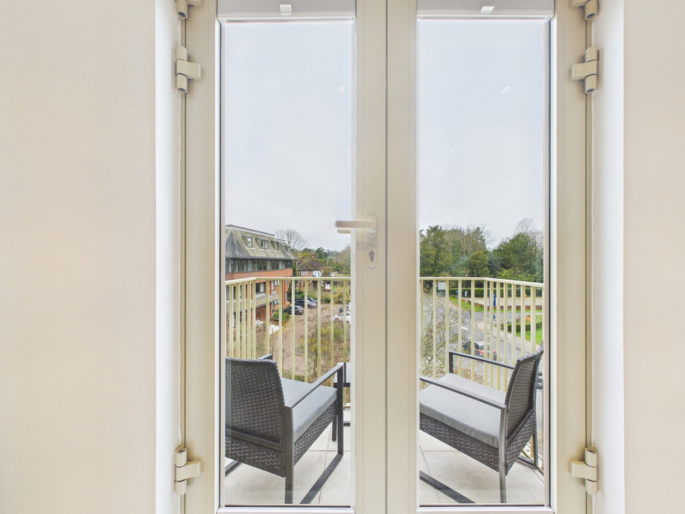 2 bed apartment for sale in Prewetts Mill Apartments, Mill Bay Lane, Horsham, West Sussex  - Property Image 4