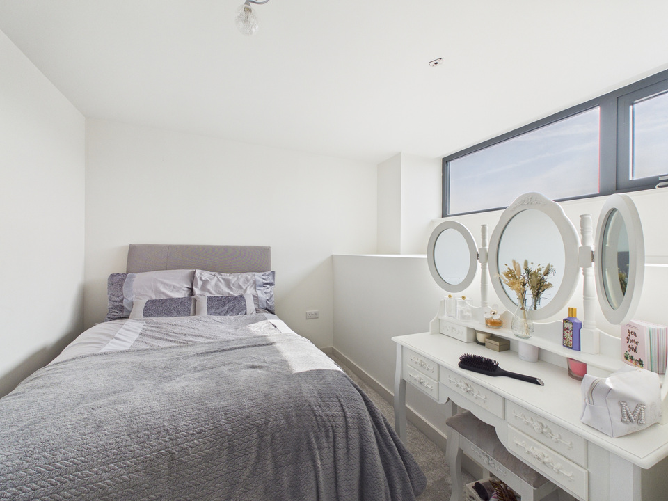 2 bed apartment for sale in Prewetts Mill Apartments, Mill Bay Lane, Horsham, West Sussex  - Property Image 6