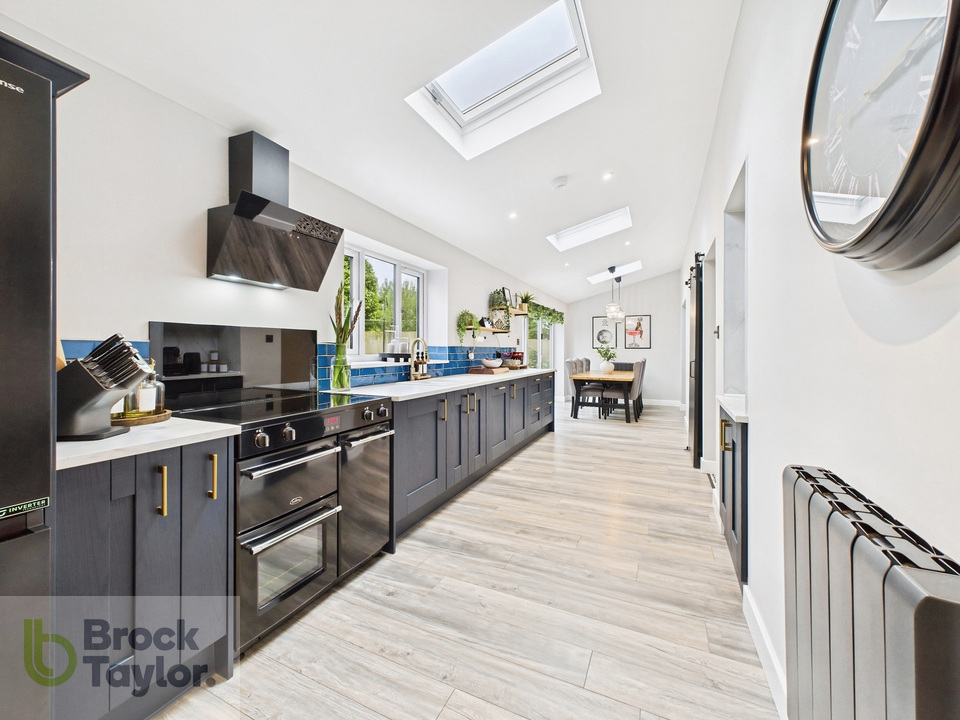 4 bed detached house for sale in Covert Mead, Handcross
