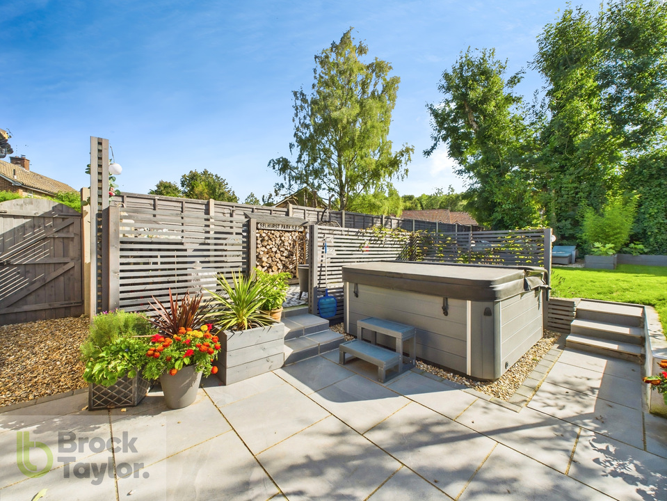 4 bed detached house for sale in Covert Mead, Handcross - Property Image 20