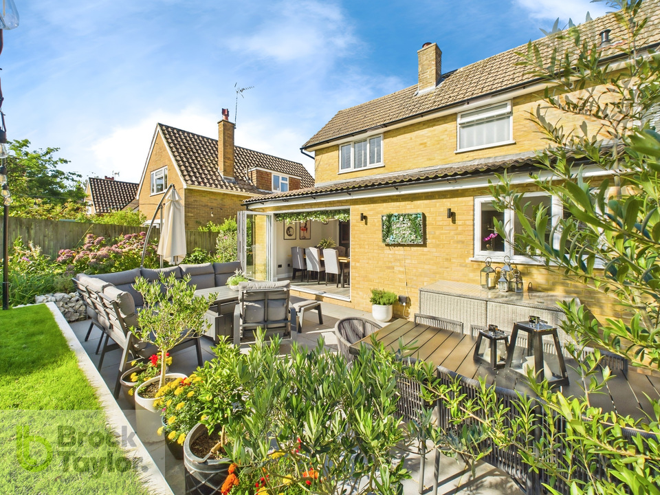 4 bed detached house for sale in Covert Mead, Handcross - Property Image 19