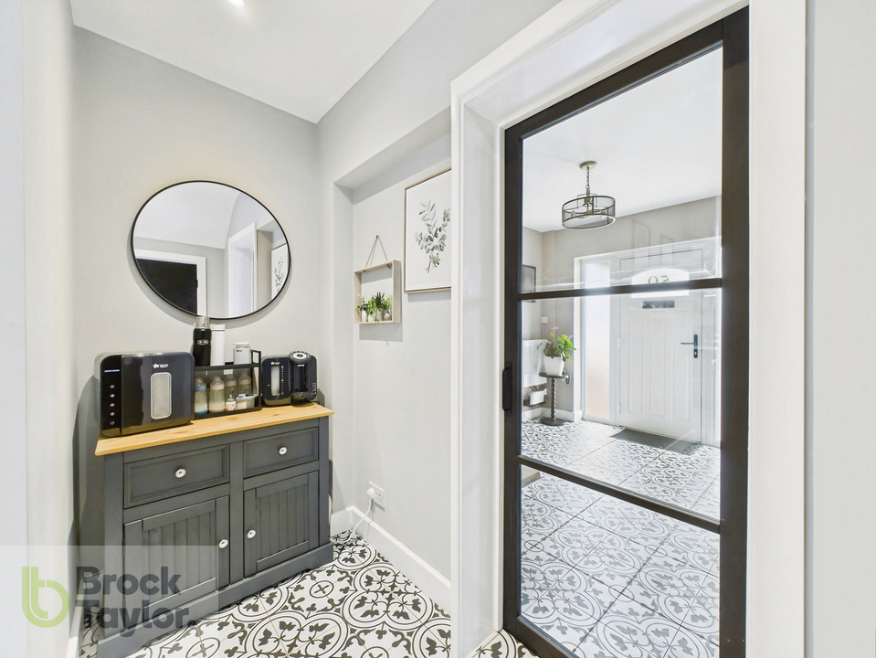 4 bed detached house for sale in Covert Mead, Handcross - Property Image 17