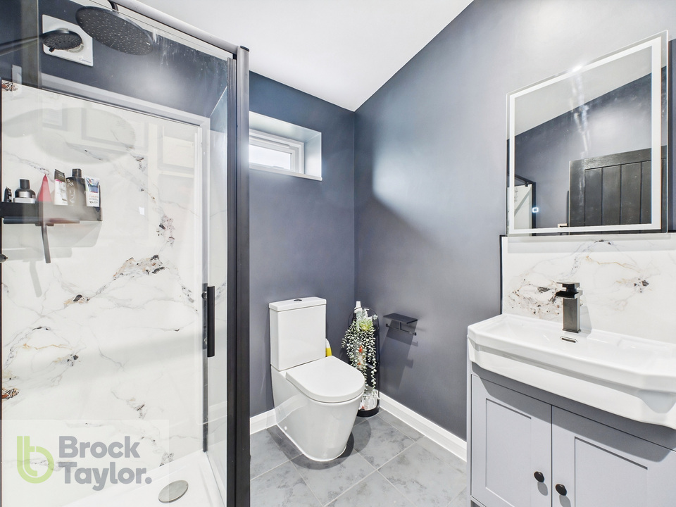 4 bed detached house for sale in Covert Mead, Handcross - Property Image 16