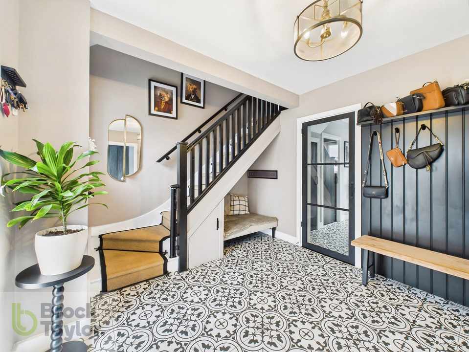 4 bed detached house for sale in Covert Mead, Handcross - Property Image 18