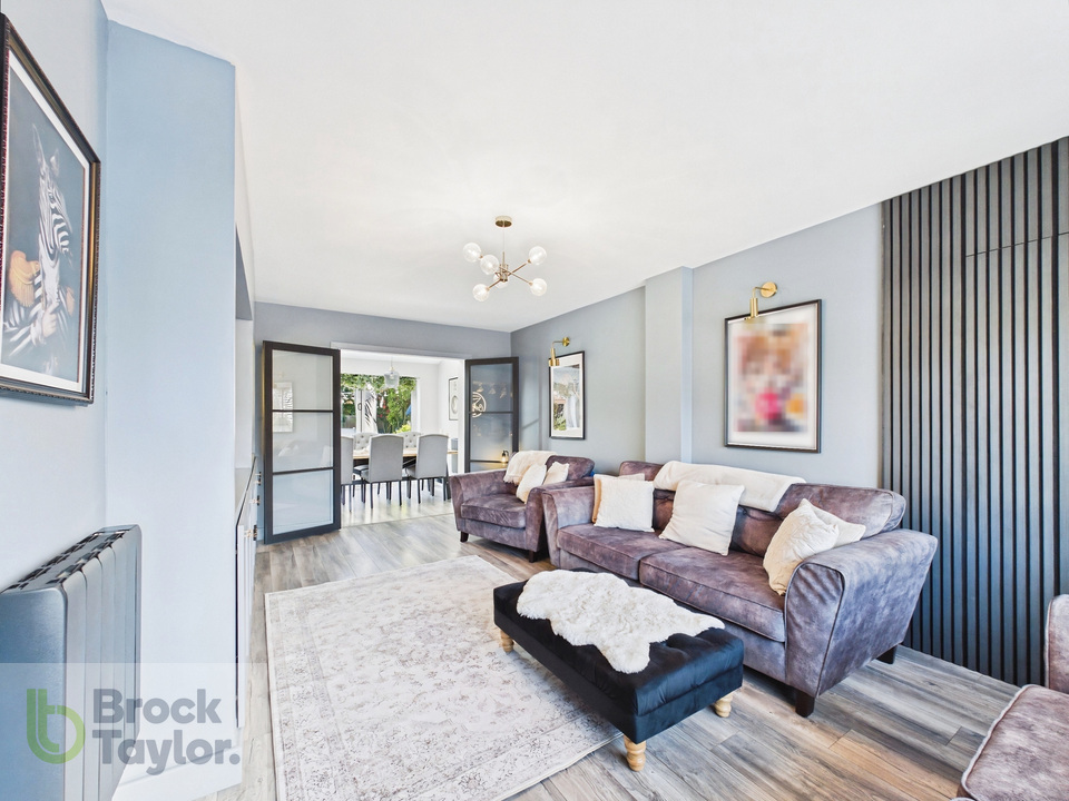 4 bed detached house for sale in Covert Mead, Handcross - Property Image 9