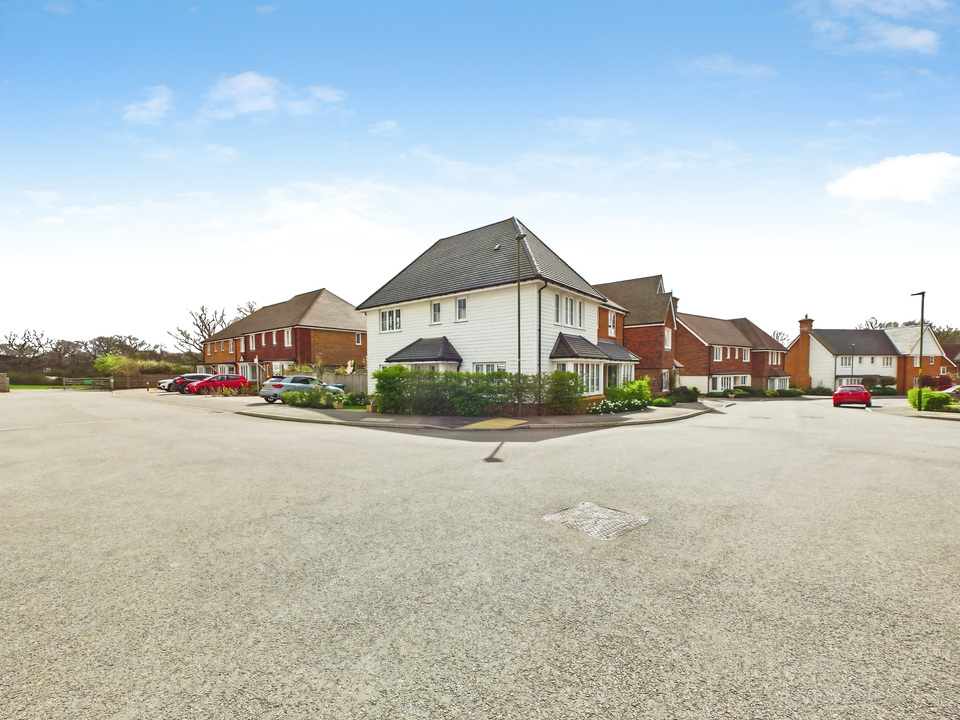 3 bed semi-detached house for sale in Windacres Farm Lane, Rudgwick, Horsham, West Sussex  - Property Image 12