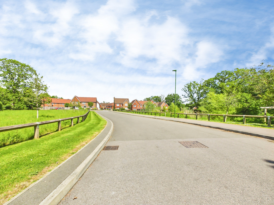 3 bed semi-detached house for sale in Windacres Farm Lane, Rudgwick, Horsham, West Sussex - Property Image 4