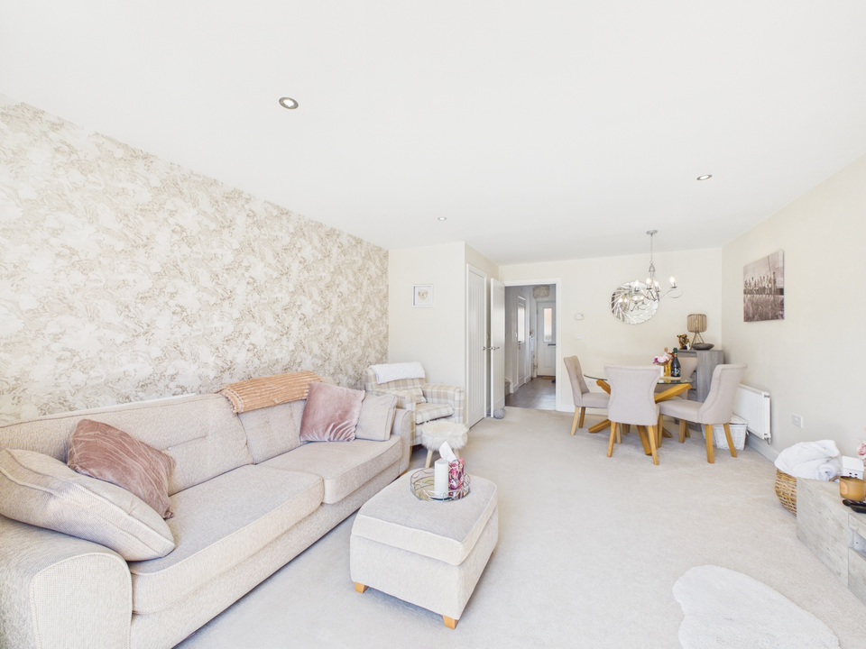2 bed terraced house for sale in High Beeches, Faygate  - Property Image 4