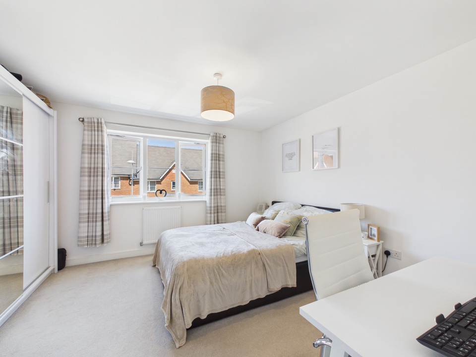 2 bed terraced house for sale in High Beeches, Faygate  - Property Image 6