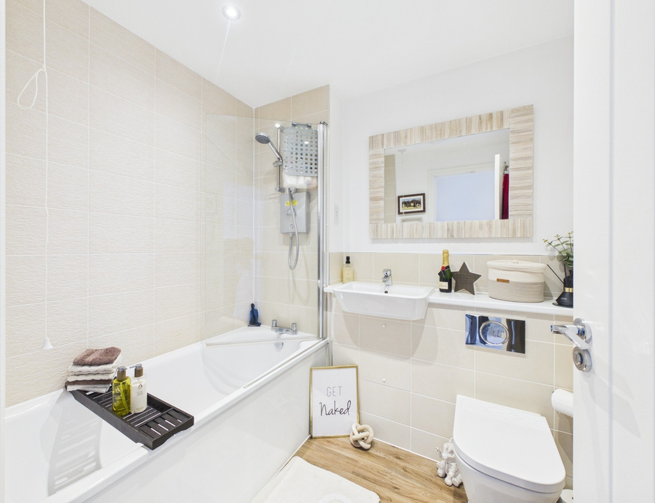 2 bed terraced house for sale in High Beeches, Faygate  - Property Image 7