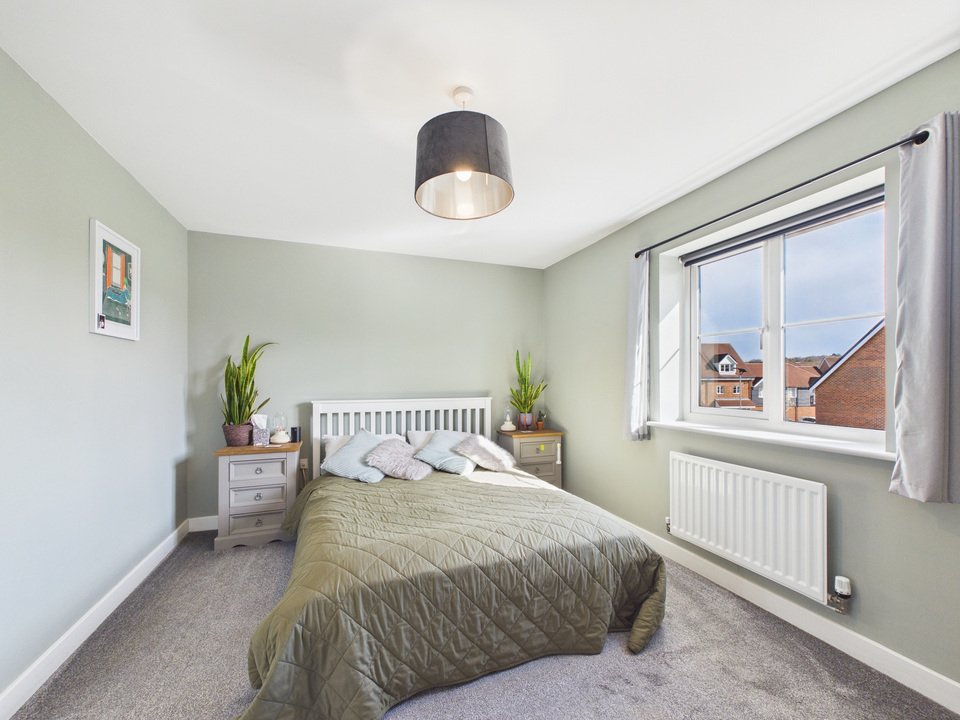 2 bed end of terrace house for sale in Somerset Road, Faygate, Horsham, West Sussex  - Property Image 12