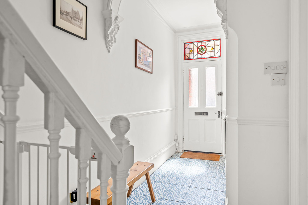 5 bed end of terrace house for sale in Devonshire Road, Horsham  - Property Image 13