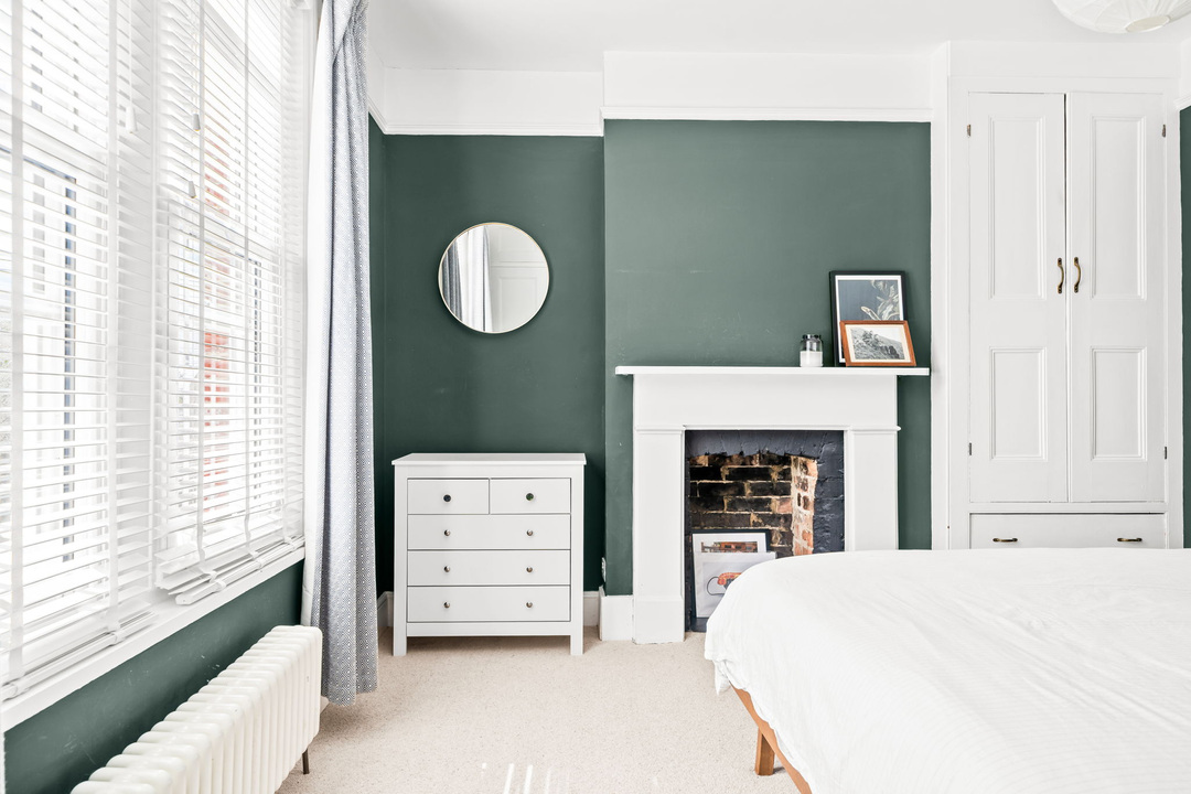 5 bed end of terrace house for sale in Devonshire Road, Horsham  - Property Image 16