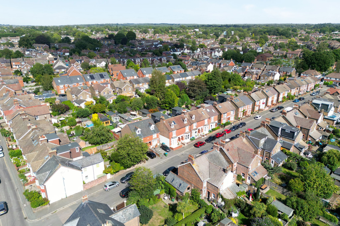 5 bed end of terrace house for sale in Devonshire Road, Horsham  - Property Image 32