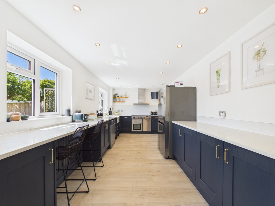 4 bed semi-detached house for sale in Barleycroft, Cowfold  - Property Image 3