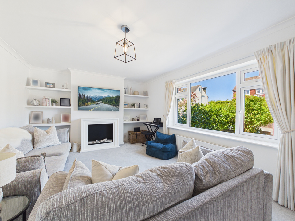 4 bed semi-detached house for sale in Barleycroft, Cowfold  - Property Image 11