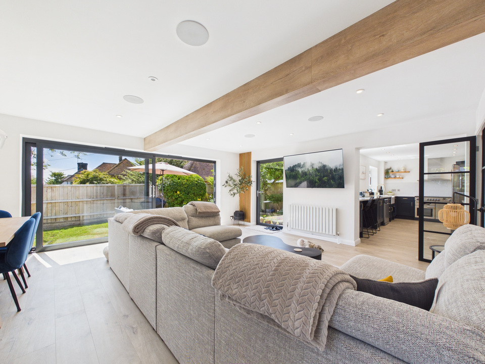 4 bed semi-detached house for sale in Barleycroft, Cowfold  - Property Image 6