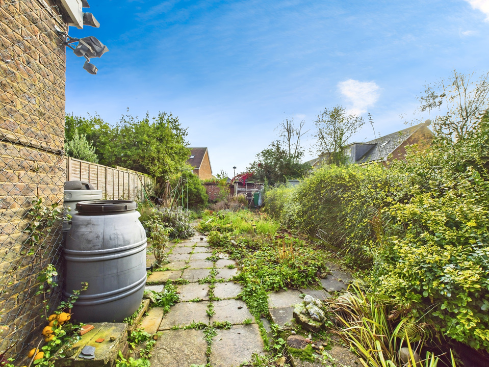 3 bed semi-detached house for sale in New Street, Horsham  - Property Image 11