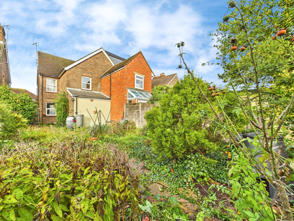 3 bed semi-detached house for sale in New Street, Horsham  - Property Image 12