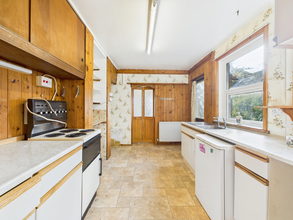 3 bed semi-detached house for sale in New Street, Horsham  - Property Image 3