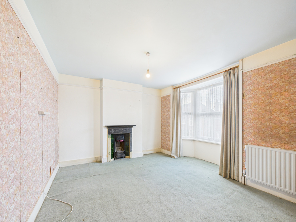 3 bed semi-detached house for sale in New Street, Horsham  - Property Image 5