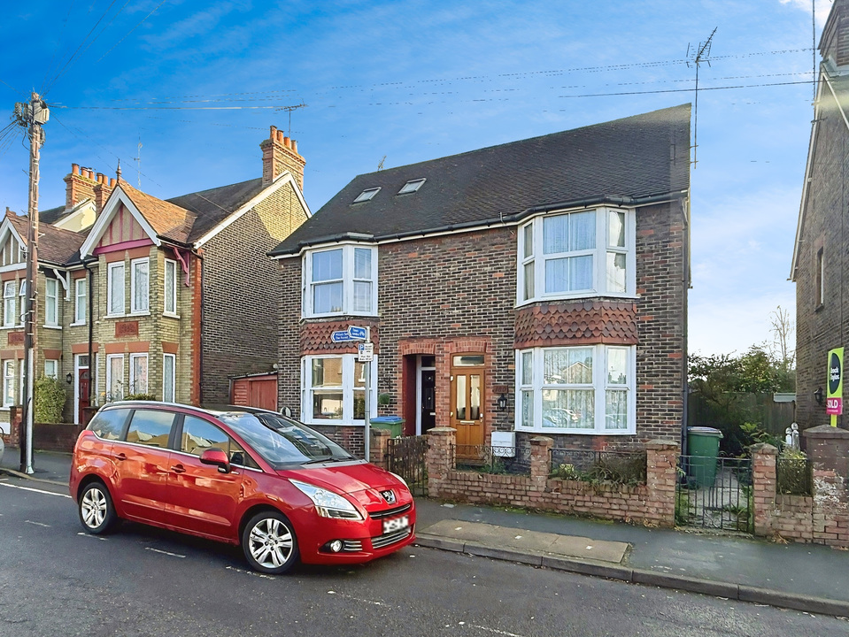3 bed semi-detached house for sale in New Street, Horsham  - Property Image 15