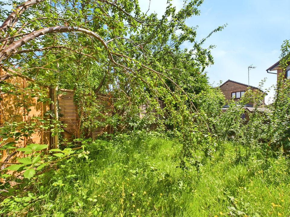 1 bed apartment for sale in Charrington Way, Broadbridge Heath - Property Image 11