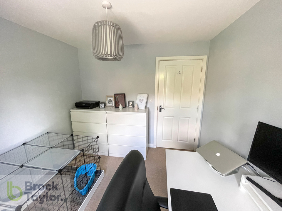 2 bed apartment for sale in Heydon Way, Broadbridge Heath  - Property Image 17