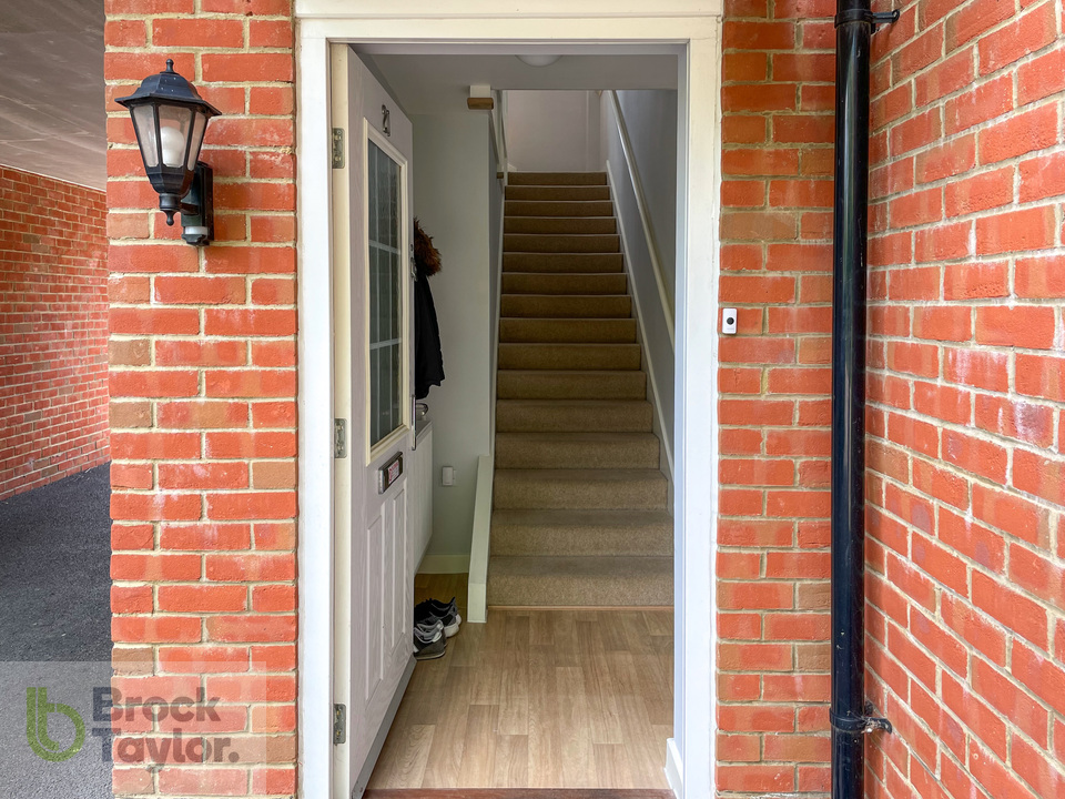 2 bed apartment for sale in Heydon Way, Broadbridge Heath  - Property Image 9