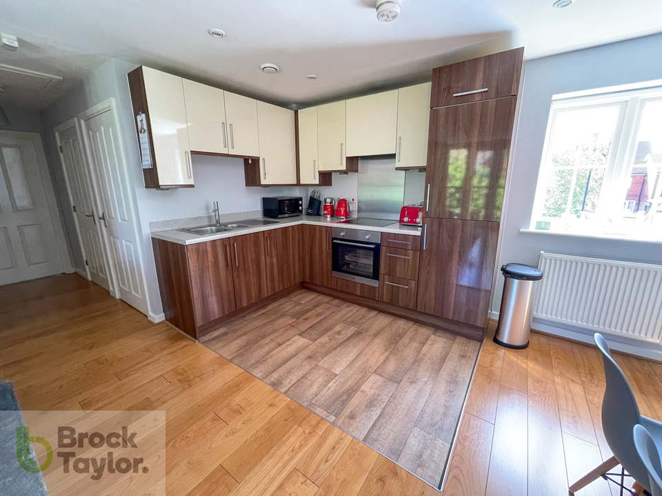 2 bed apartment for sale in Heydon Way, Broadbridge Heath  - Property Image 14