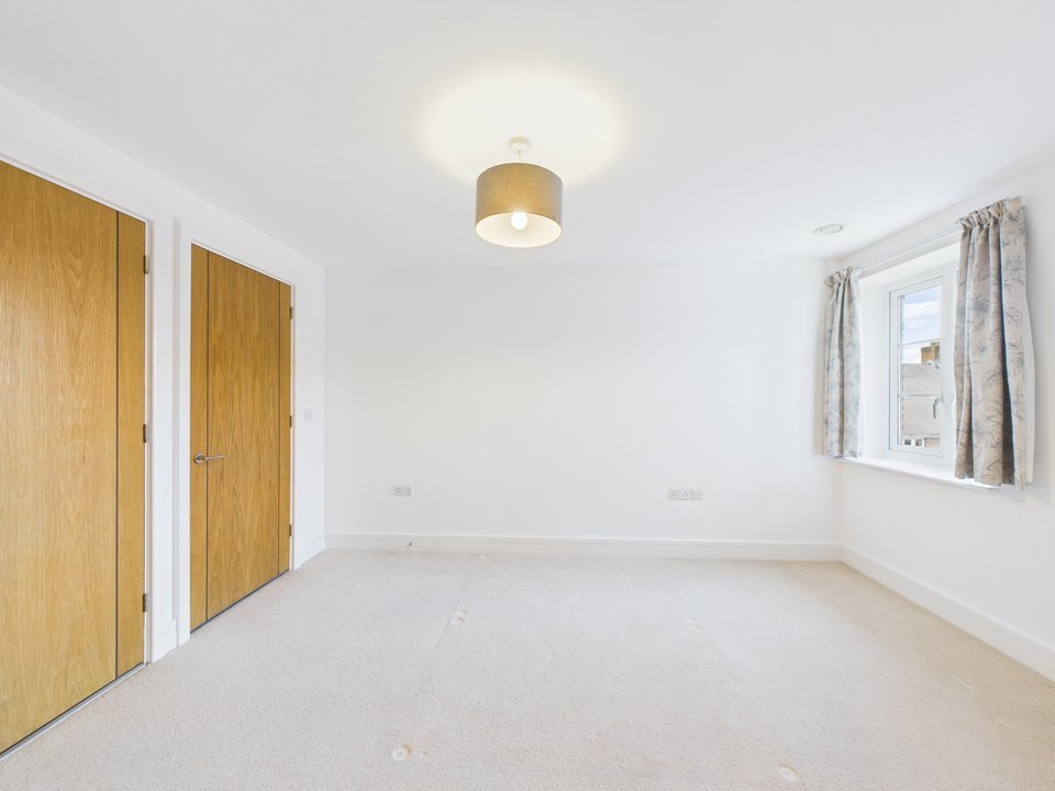 2 bed apartment for sale in Brighton Road, Horsham  - Property Image 5